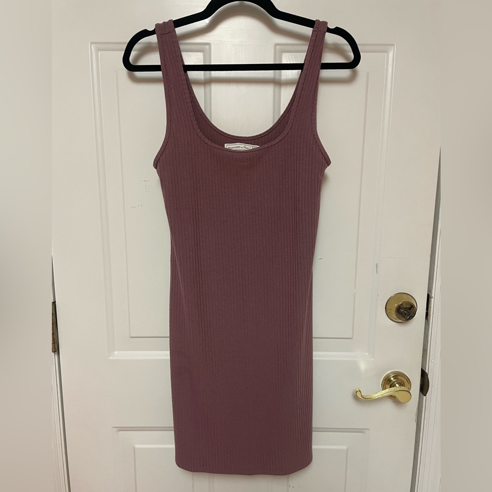 Abercrombie ribbed dress- mauve